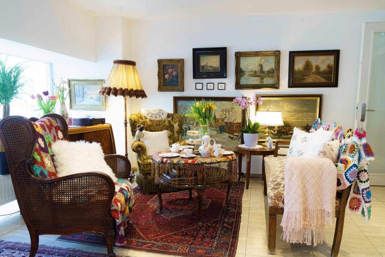 Tante Alma's Lasthaus Am Ring Hotel 3*