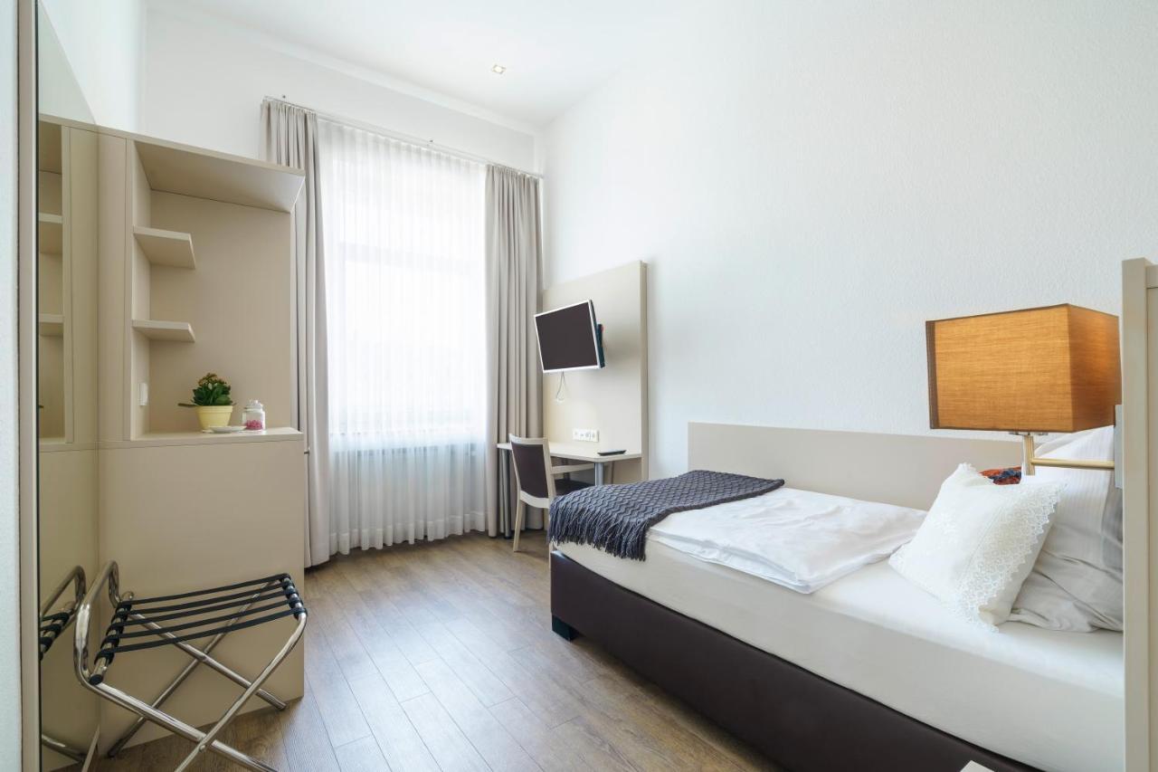 Tante Alma's Lasthaus Am Ring Hotel