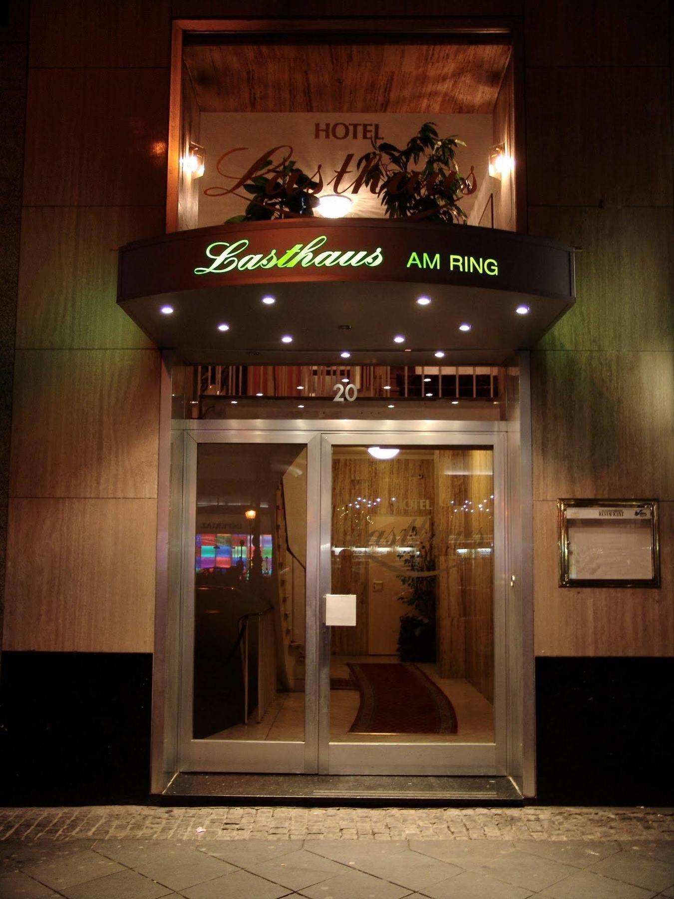 Tante Alma's Lasthaus Am Ring