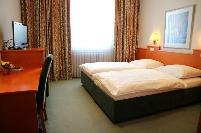Hotel Tante Alma's Lasthaus Am Ring 3*
